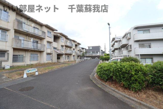 アメージングエステートの周辺