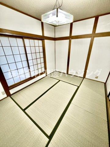 野江3丁目貸家の和室
