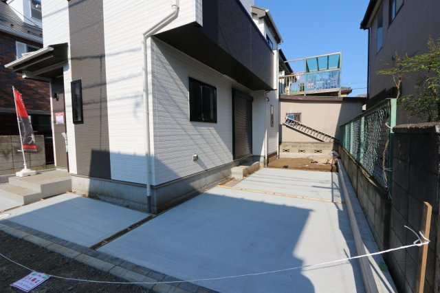 【Heartfull Town】小平市小川西町５丁目2275番　の外観|浴室暖房換気乾燥機は、洗濯物を浴室で乾かすことができるので、
梅雨の季節や夜間の洗濯物の乾燥にも便利です。

