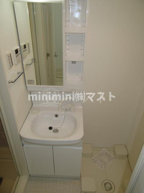 大阪市西区南堀江２丁目の賃貸マンションの洗面所
