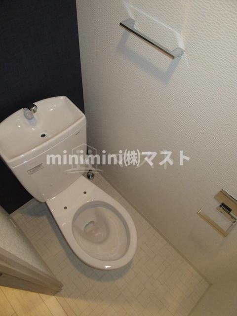 大阪市西区南堀江２丁目の賃貸マンションのトイレ