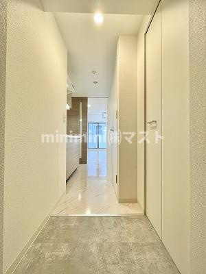 大阪市西区立売堀１丁目の賃貸マンションの玄関