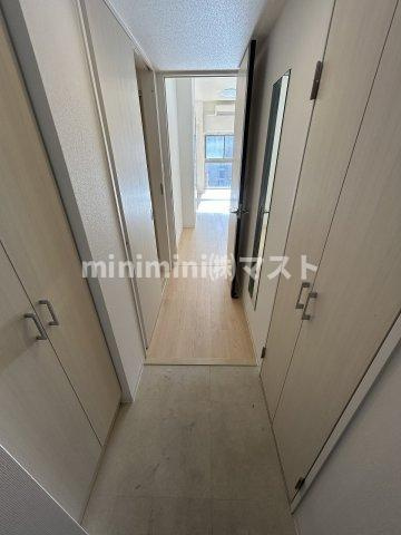 大阪市西区立売堀１丁目の賃貸マンションの玄関