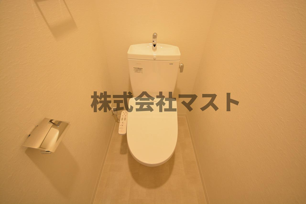 大阪市西区南堀江２丁目の賃貸マンションのトイレ