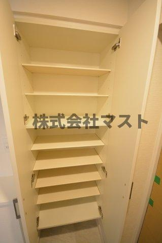 大阪市西区南堀江２丁目の賃貸マンションの収納