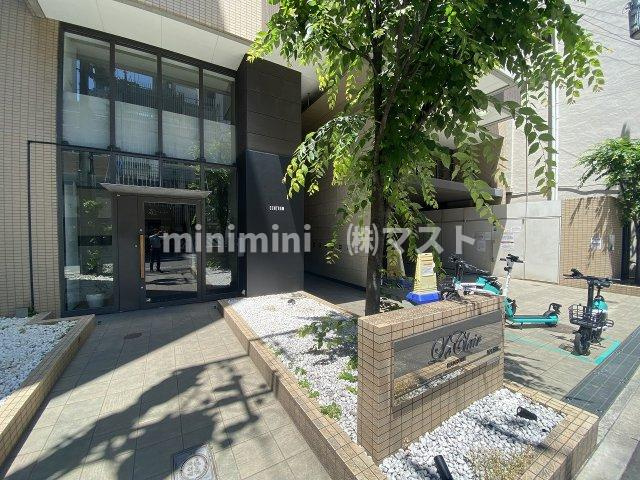 大阪市西区北堀江１丁目の賃貸マンションのエントランス