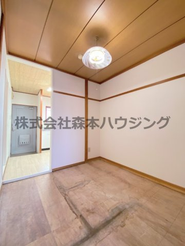 【和室】 | 　WESTヒルズ御堂 | 和室、ちょっとしたくつろぎスペースにいかがでしょうか
※畳が入ります