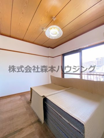 【寝室】 | 　WESTヒルズ御堂 | 寝室にいかがでしょうか
※畳が入ります