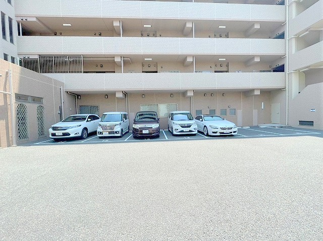和の杜の駐車場