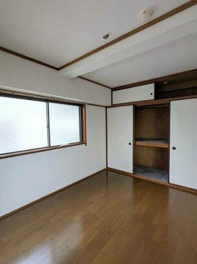 ハイツパーソン倉石の居間・リビング