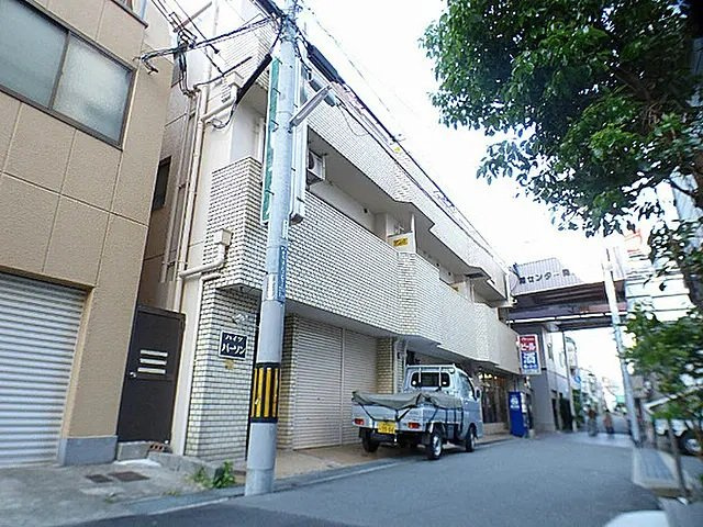 ハイツパーソン倉石の外観