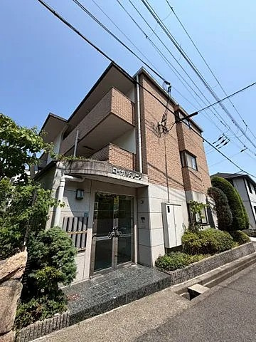 神戸市東灘区西岡本１丁目の賃貸マンションの外観