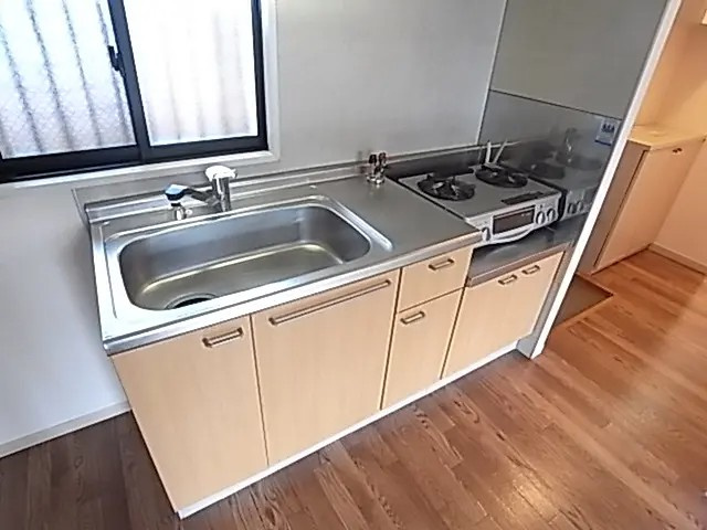 神戸市東灘区北青木３丁目のアパートのキッチン