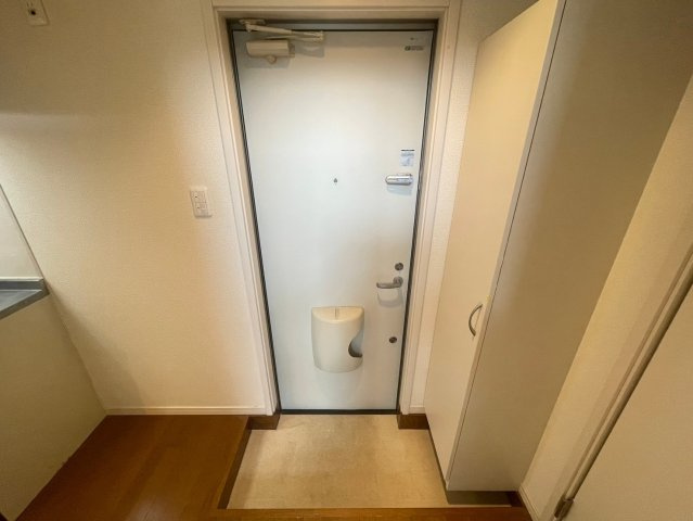 神戸市東灘区魚崎西町４丁目の賃貸マンションの玄関