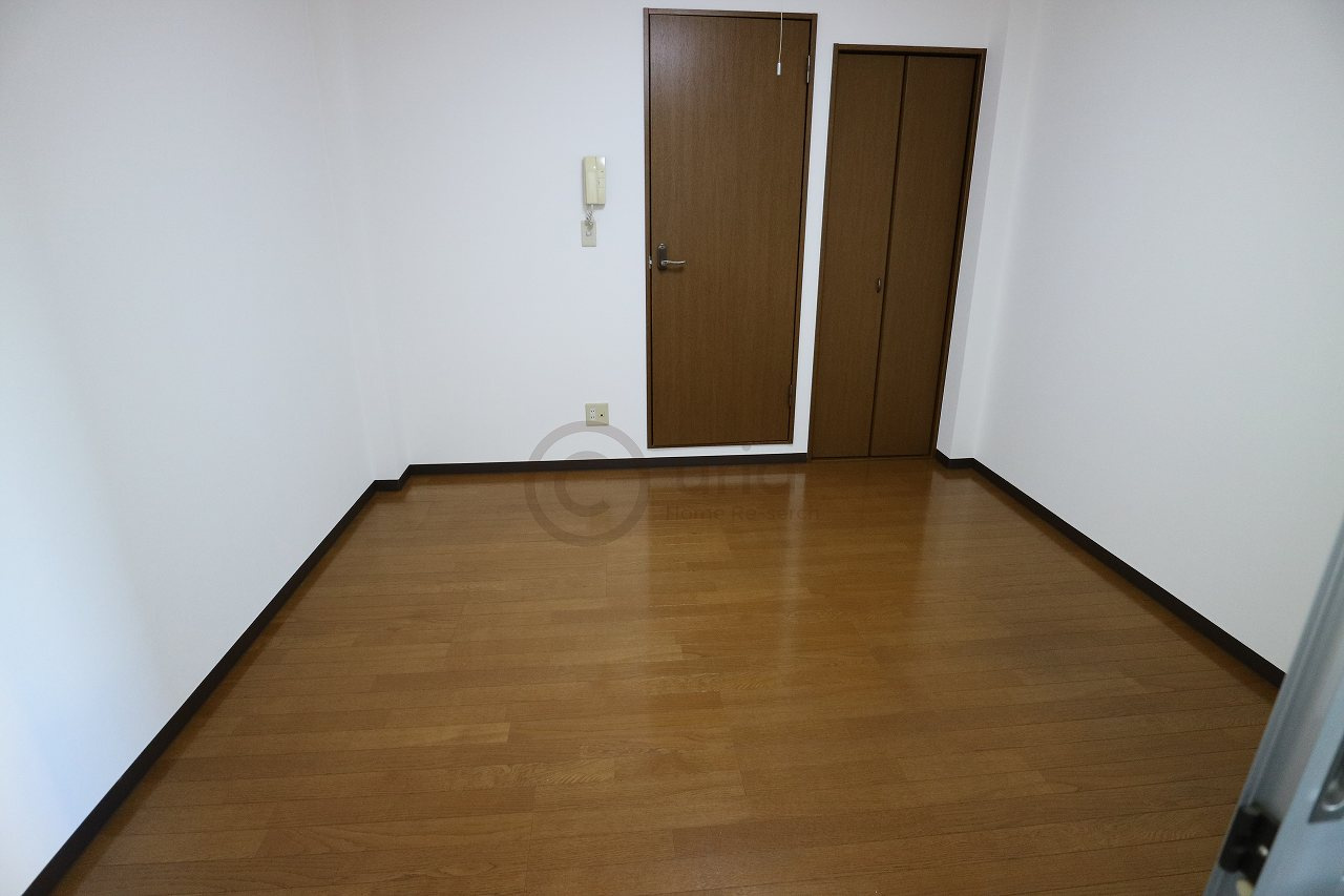 神戸市東灘区深江本町３丁目の賃貸マンションの洋室