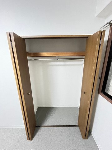 西宮市甲子園口３丁目の賃貸マンションの収納