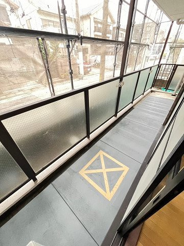 西宮市甲子園口３丁目の賃貸マンションのバルコニー