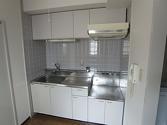 神戸市東灘区深江北町３丁目の賃貸マンションのキッチン