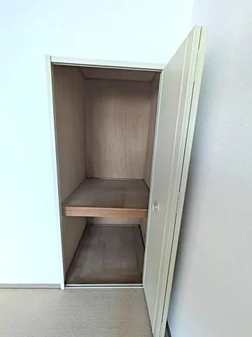 西宮市中島町の賃貸マンションの収納