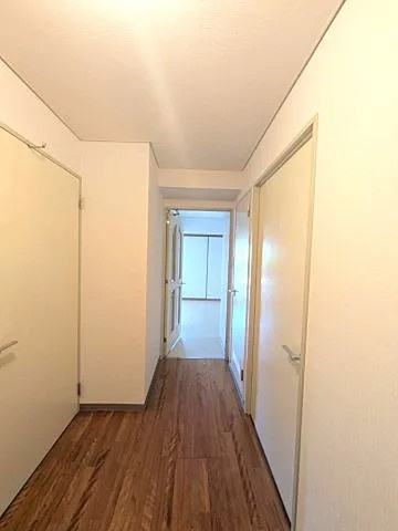 西宮市中島町の賃貸マンションの居間・リビング