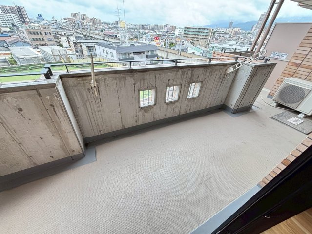西宮市津門大箇町の賃貸マンションのバルコニー