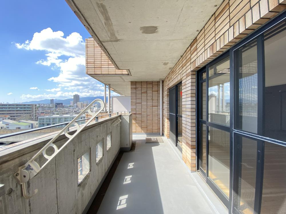 西宮市津門大箇町の賃貸マンションのバルコニー