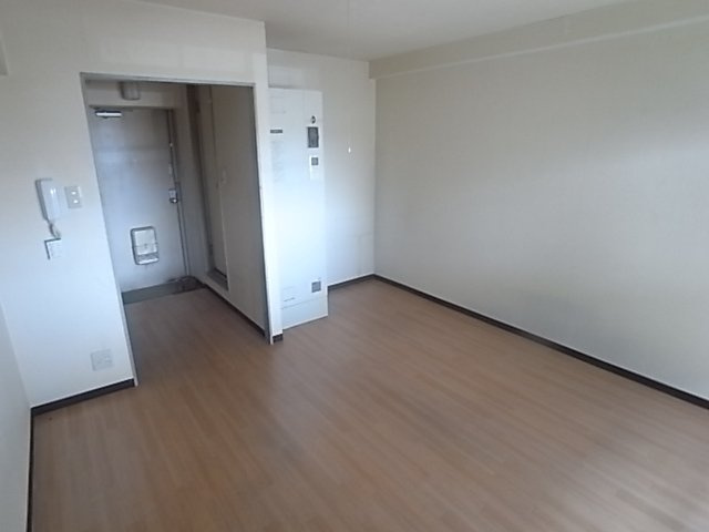 神戸市灘区大石東町５丁目の賃貸マンションの居間・リビング