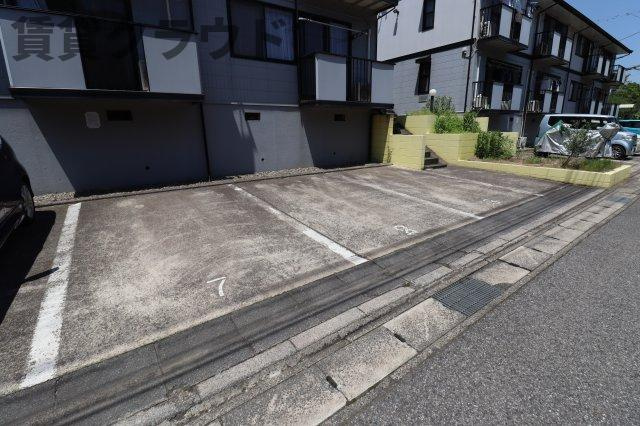 O-TIASⅠの駐車場|駐車場です
