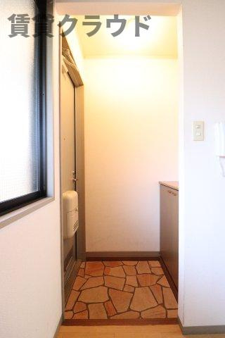 O-TIASⅠの玄関|ゆったりとした玄関です