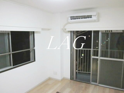 【居間・リビング】 | サンハイツ根岸 | 洋室のお部屋です。
