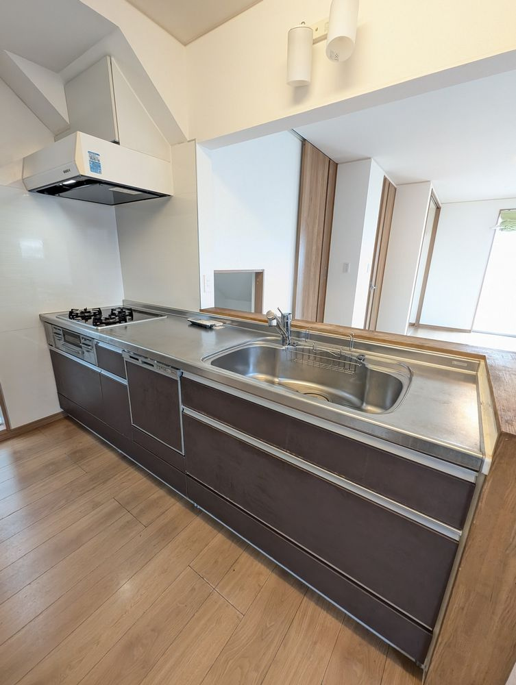 緑区八つ松２丁目戸建のキッチン|１階：キッチン