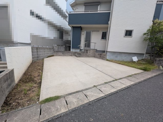 緑区八つ松２丁目戸建の駐車場|駐車場