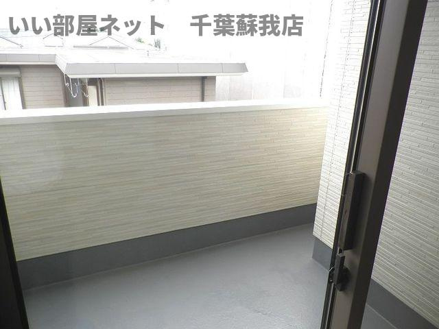 アーバン　クレスト　奏のバルコニー|暖かな日差しのふりそそぐバルコニー