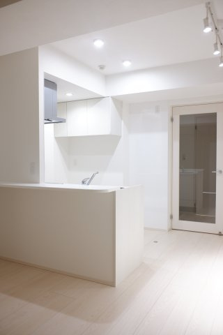 Ｒ７９番館大手町の居間・リビング