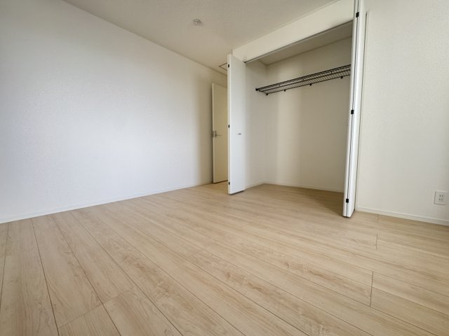 南城市知念安座真　第2（全2棟）ラスト1号棟の洋室|1号棟　洋室7.5帖＋CL付き♪