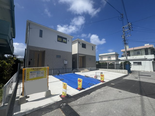 南城市知念安座真　第2（全2棟）ラスト1号棟の外観|1号棟　並列駐車3台完備♪EV車充電設備付き♪