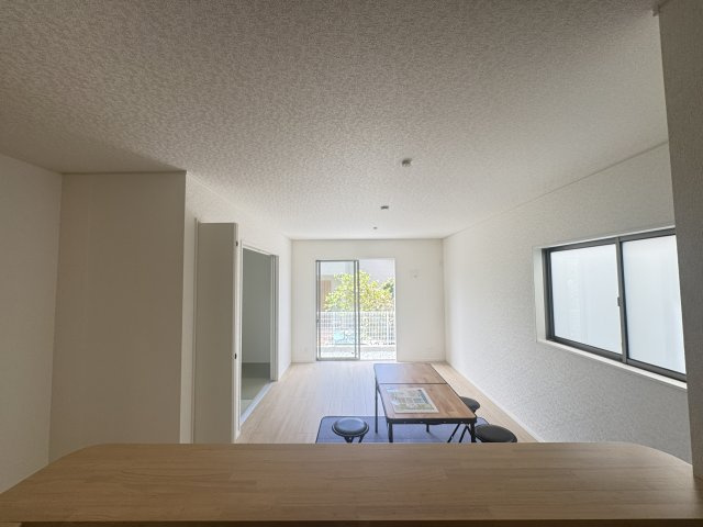 南城市知念安座真　第2（全2棟）ラスト1号棟の居間・リビング|1号棟　LDK16帖♪リビング収納付き♪