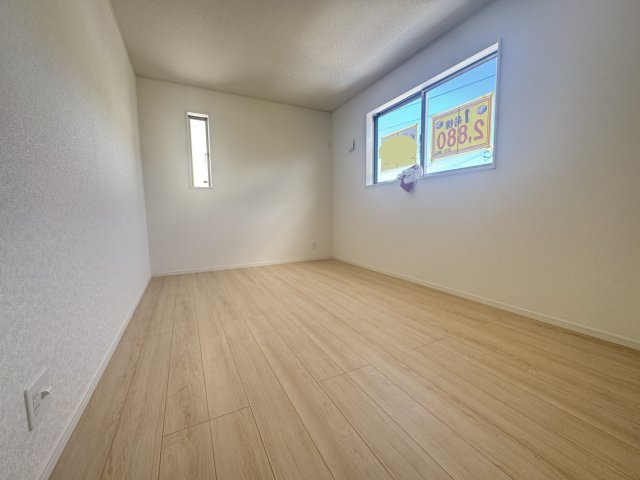 南城市知念安座真　第2（全2棟）ラスト1号棟の洋室|1号棟　洋室6.7帖＋WIC付き♪