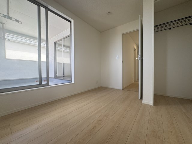 南城市知念安座真　第2（全2棟）ラスト1号棟の洋室|1号棟　洋室5.5帖＋CL付き♪