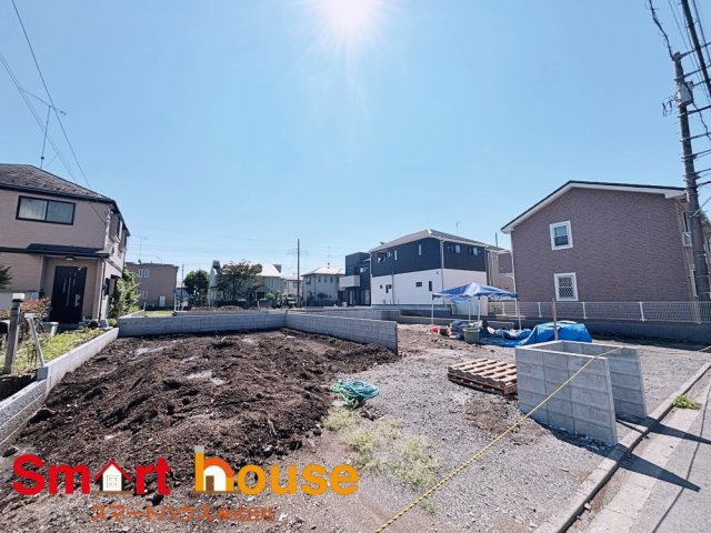 宮下本町１丁目の前面道路含む現地写真