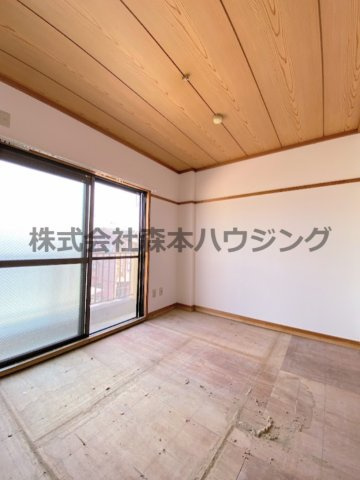 【寝室】 | 　WESTヒルズ御堂 | 落ち着いて過ごせるお部屋なので、寝室にいかがでしょうか
※畳が入ります