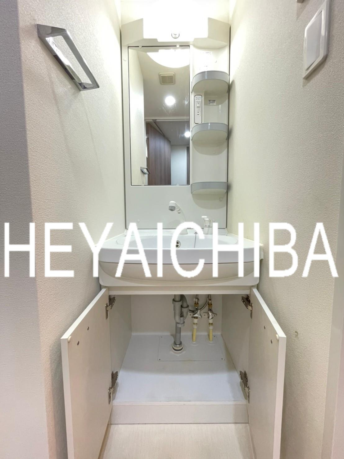 プライムコート蔵前の洗面所|収納