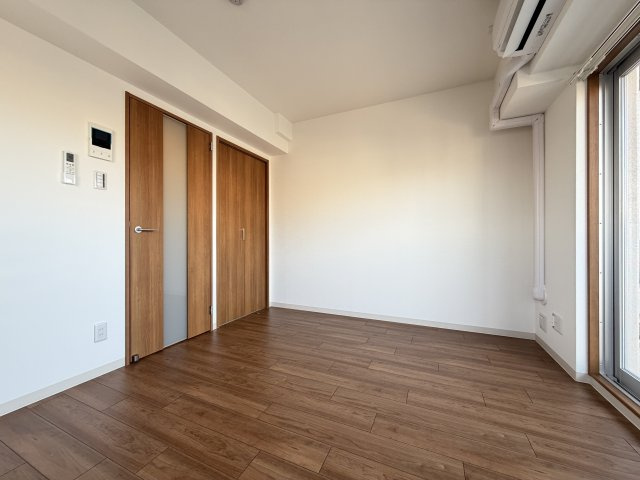 千葉・住吉の洋室