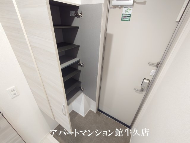 トリシア花水木 Mの玄関