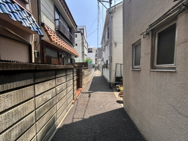 兵庫区下沢通1丁目中古戸建の前面道路含む現地写真