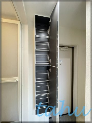 Studio apartment大久保の玄関