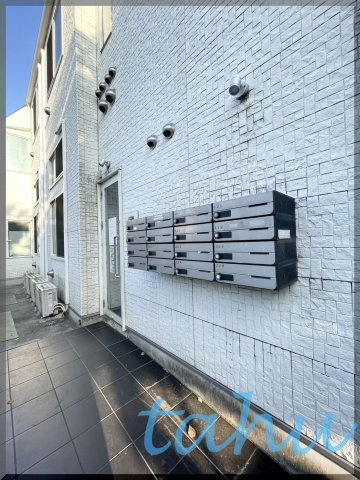 Studio apartment大久保のエントランス