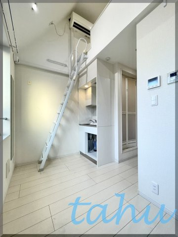 Studio apartment大久保の居間・リビング
