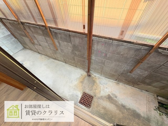 久世川原町（ペット可）貸家の庭