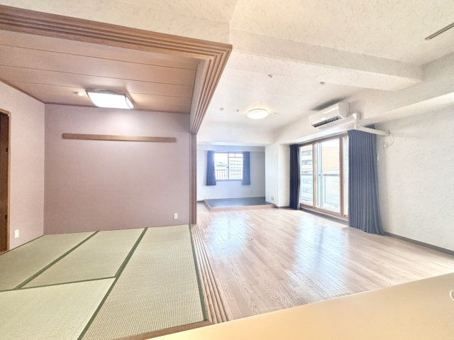 ドマーニ住吉のキッチン|◇リビング全体を見渡せる対面式。家族との会話を楽しみながらお料理ができます。